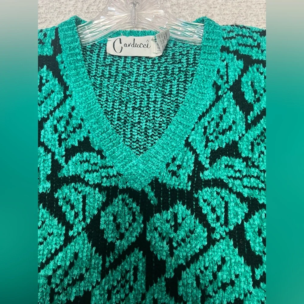 Carducci Women's Sweater Size M Teal & Black Leaf Pattern Knit Pullover V-Neck